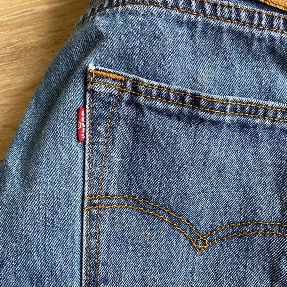 Vintage Levi’s 501 button fly men’s 34/30 denim jeans - Picture 7 of 9